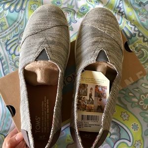 Toms Avalon shoes
